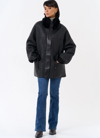 Женская натуральная дубленка с воротником стойкой фото