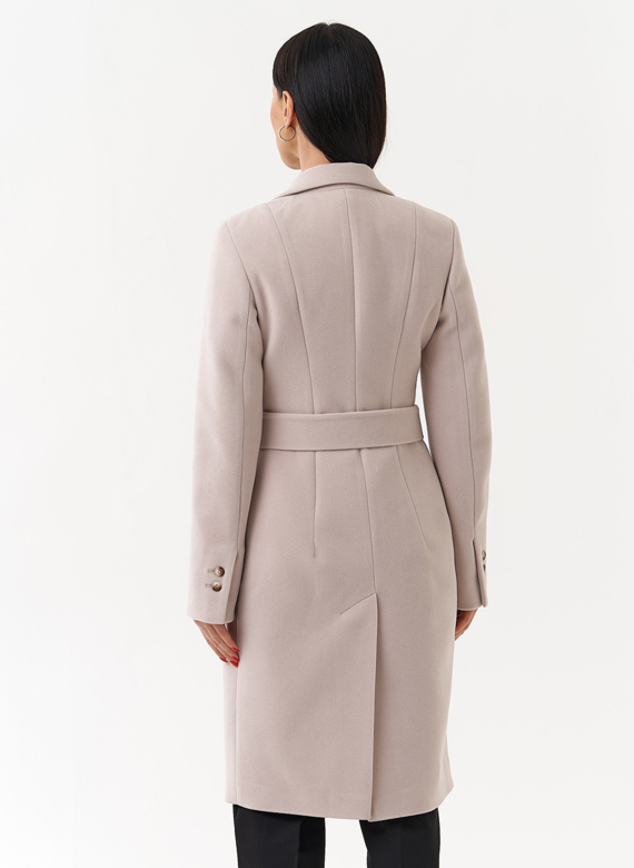Женское двубортное пальто с поясом