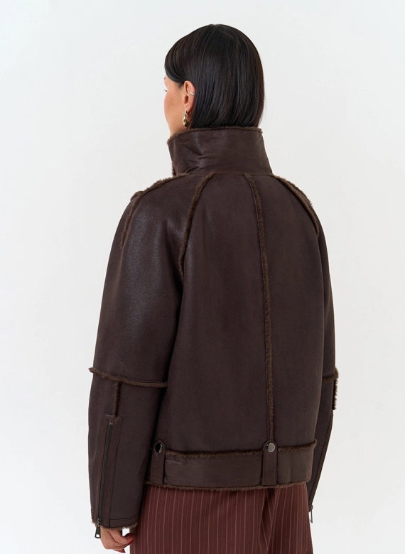 Женская дубленка из эко замши фото