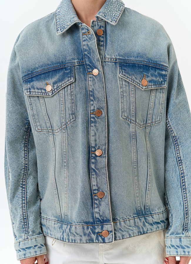 Женская джинсовая куртка со стразами модель № 33130 универмаг малина