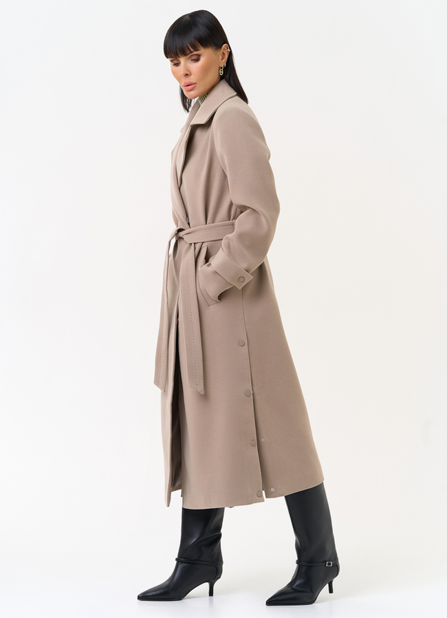 Женское пальто бежевого цвета с поясом модель № 31558 в рассрочку