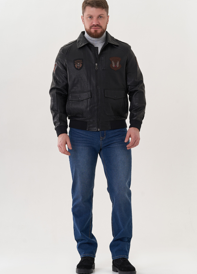 Мужская куртка из эко кожи черного цвета модель № 26787 меха малина