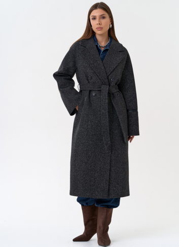 Женское пальто с отделкой из экокожи