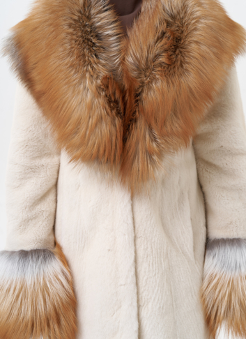 Норковая шуба с отделкой из меха лисы