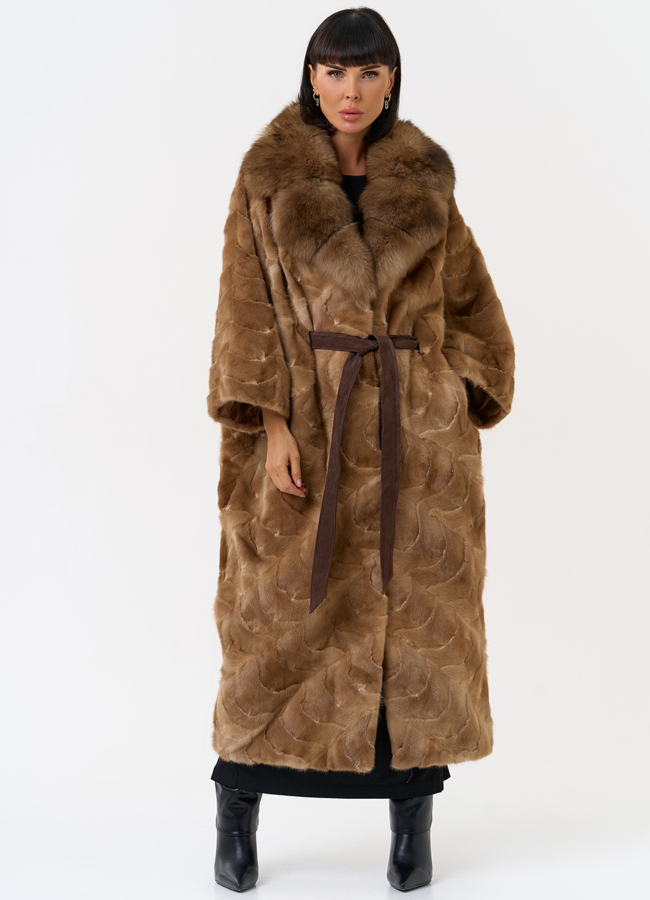 Женская шуба из меха норки с воротником их меха песца модель № 31492 меха малина