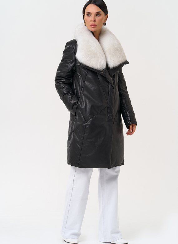 Пуховик из натуральной кожи с меховым воротником