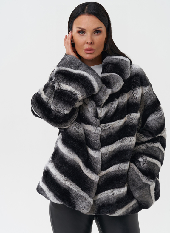 Женская шуба из меха кролика