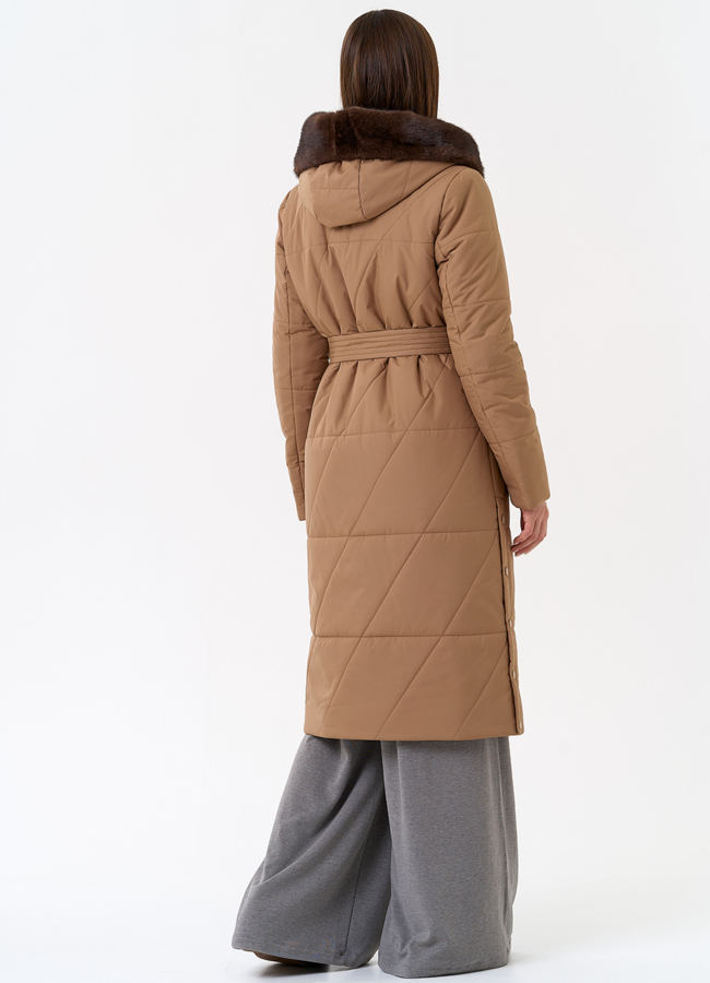 Пуховик с капюшоном из эко меха модель № 28400 в кредит