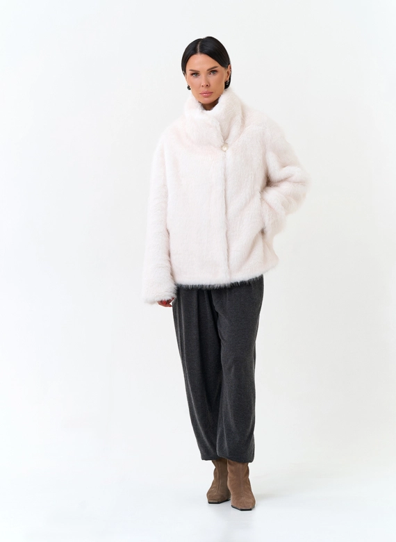 Женская шуба из эко меха фото