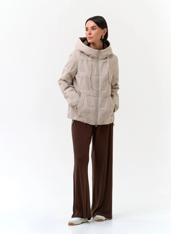 Женская куртка с капюшоном